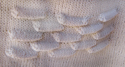 woman_sweater_gertie_tuck_detail